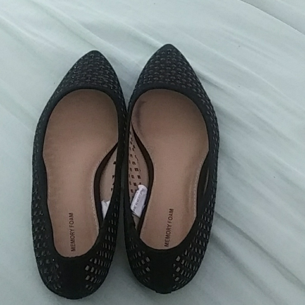 Black woman's dress shoes